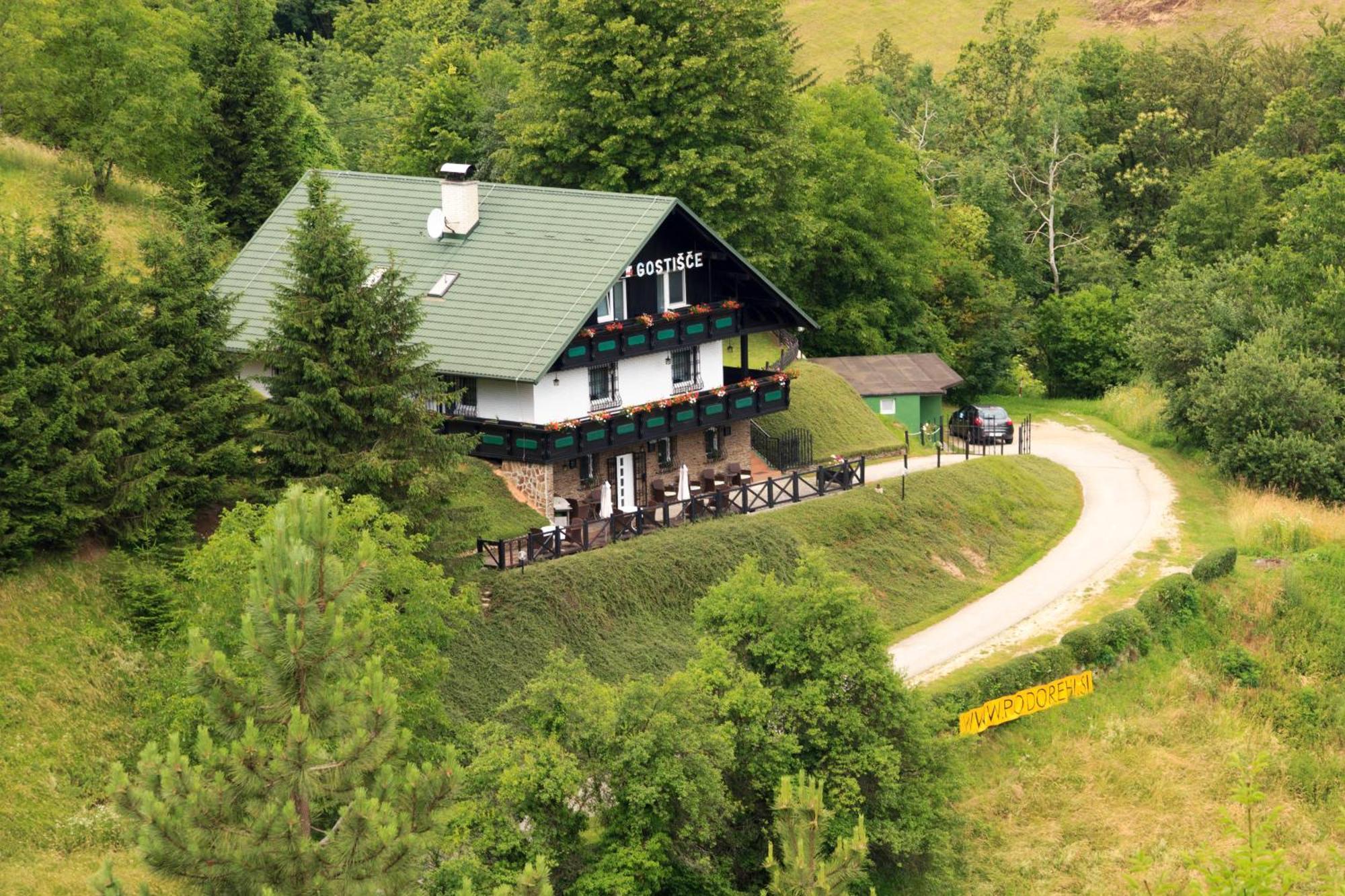 Pod Orehi Guest House Loce pri Poljcanah 외부 사진
