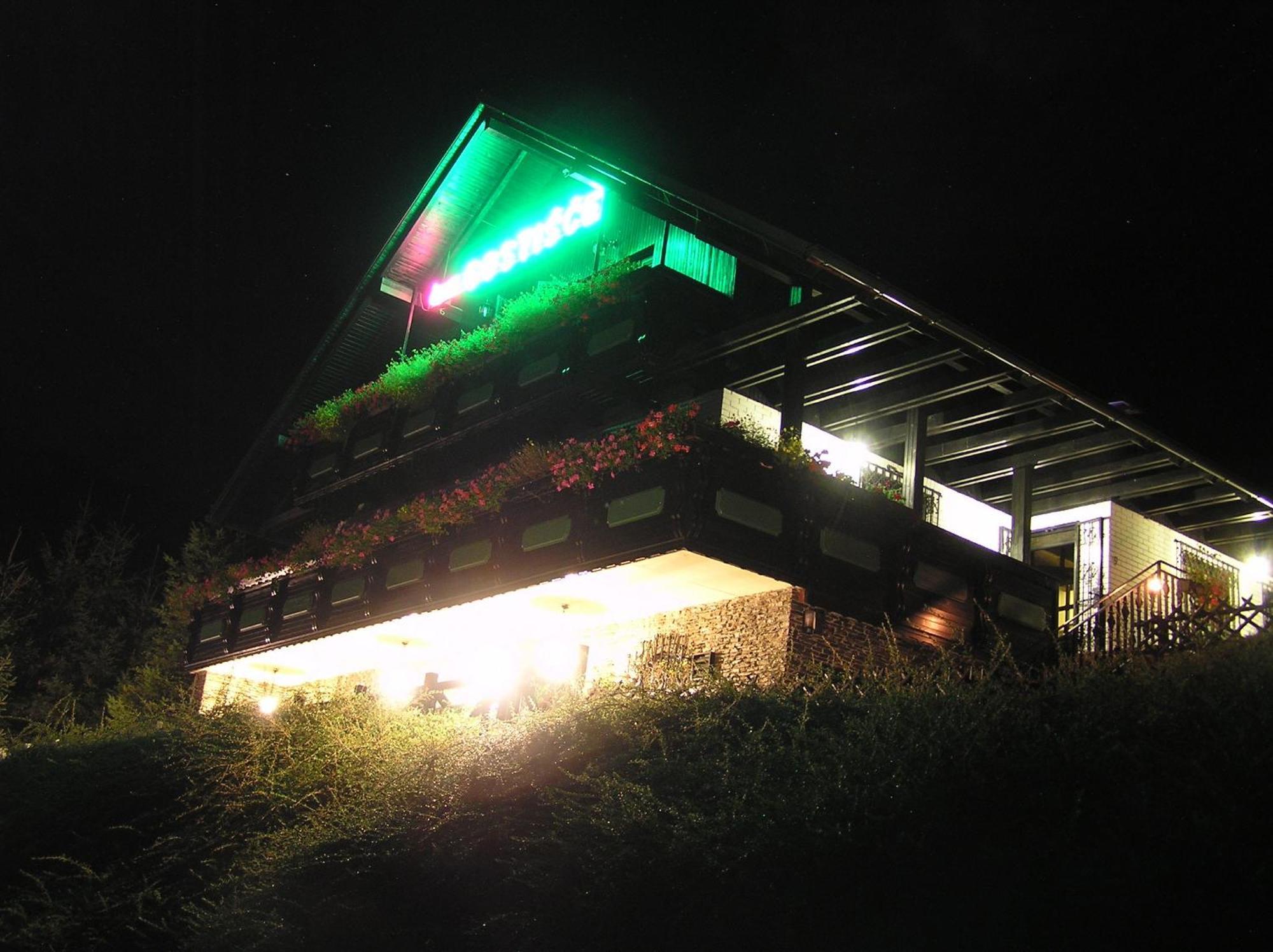 Pod Orehi Guest House Loce pri Poljcanah 외부 사진