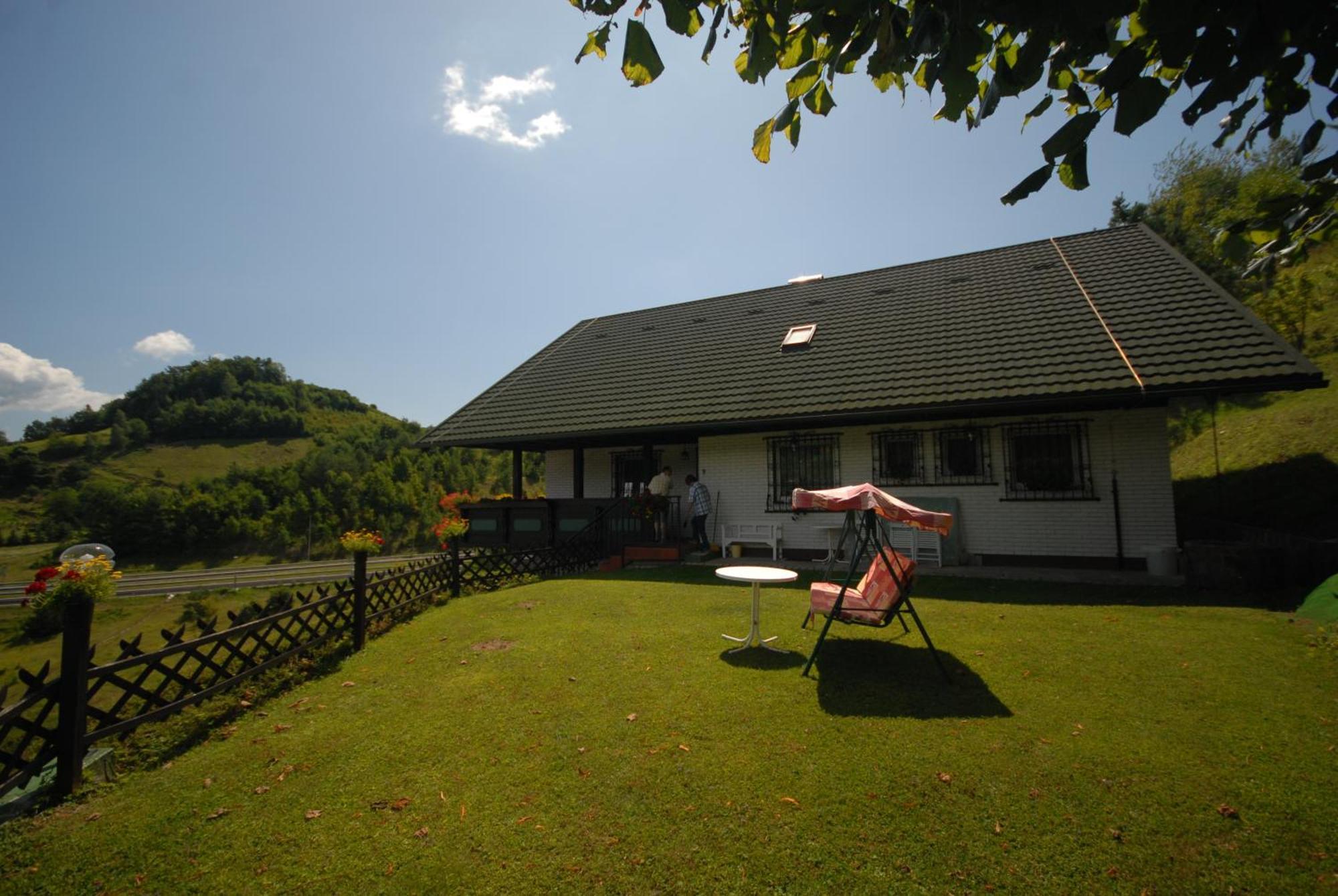Pod Orehi Guest House Loce pri Poljcanah 외부 사진
